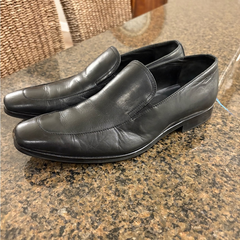 Hugo Boss size 11 Classic Black Leather Men's Loafers